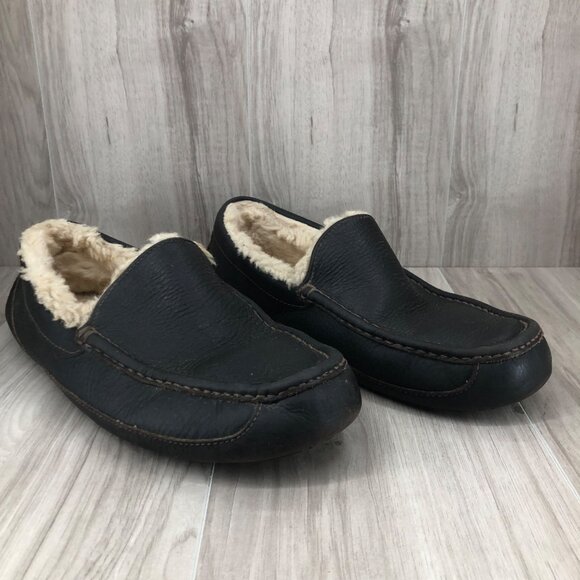 Ugg Slippers Mens 12EEE Ascot Dark Brown Leather Slip On Shoes - Picture 3 of 13